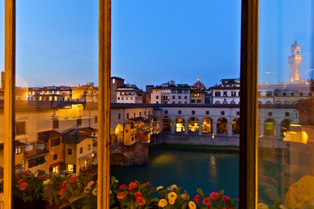 Ponte Vecchio Amazing View Appartement *